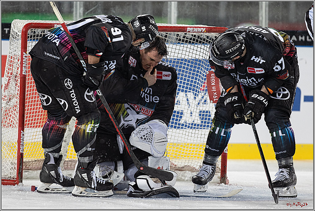 PENNY DEL;  Kölner Haie - Fischtown Pinguins; Köln, 22.12.2022